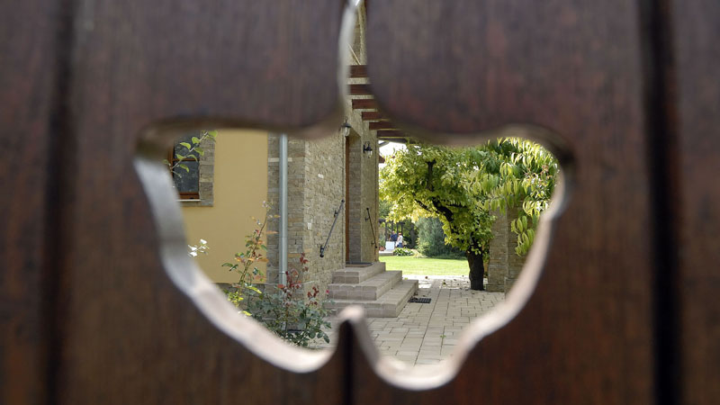 Thumbnail Image 1